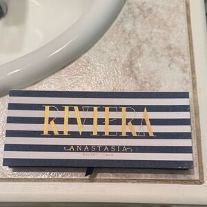 Anastasia Beverly Hills Riviera Palette